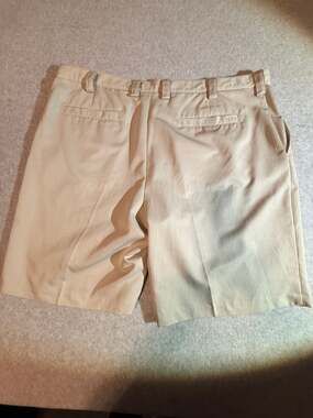 Izod mens cream shorts